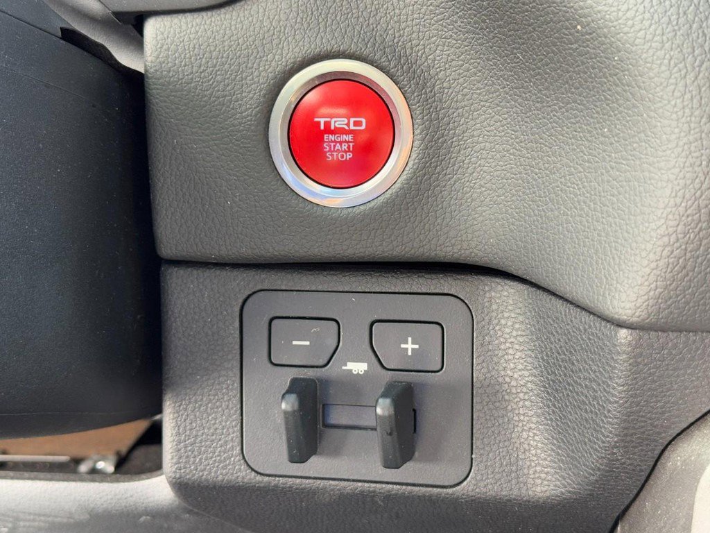 Used 2024 Toyota Tundra Limited image 22