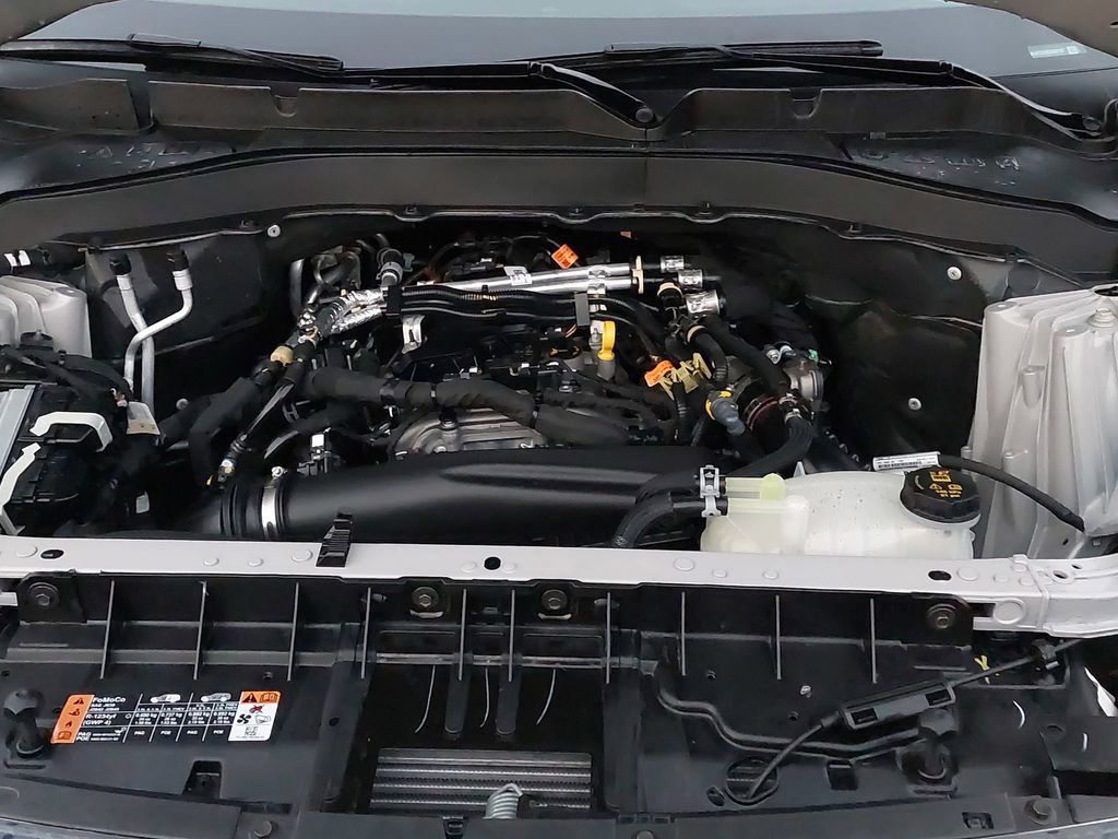 Used 2025 Ford Explorer Active w/ Active Comfort Package image 26