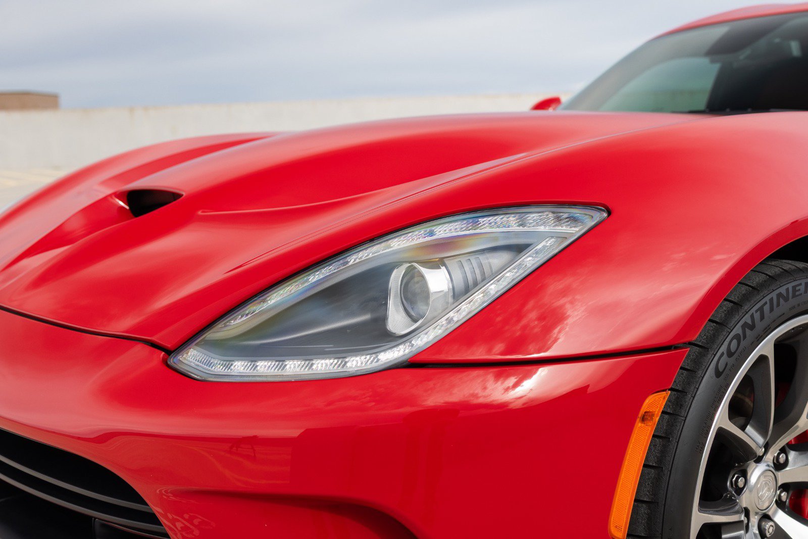 Used 2013 SRT Viper GTS w/ GTS Laguna Interior Pkg RWD image 26