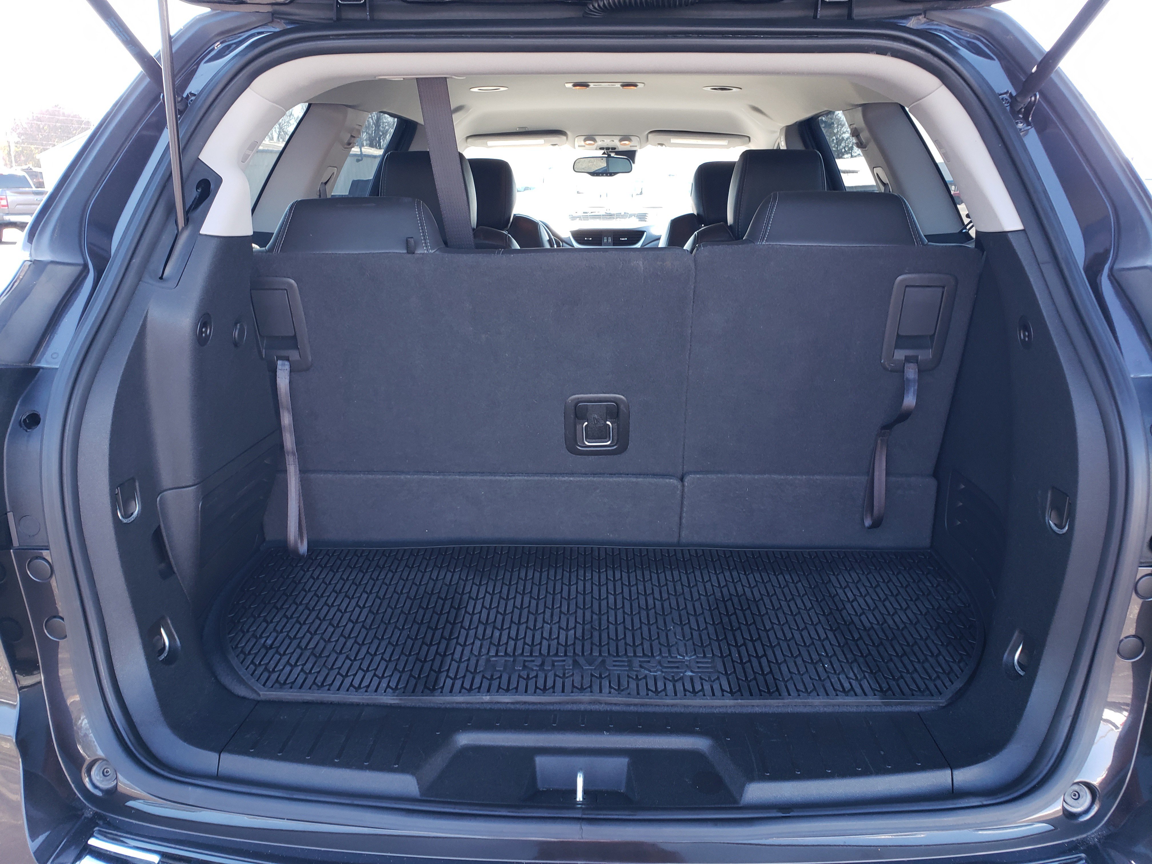 Used 2017 Chevrolet Traverse Premier image 11