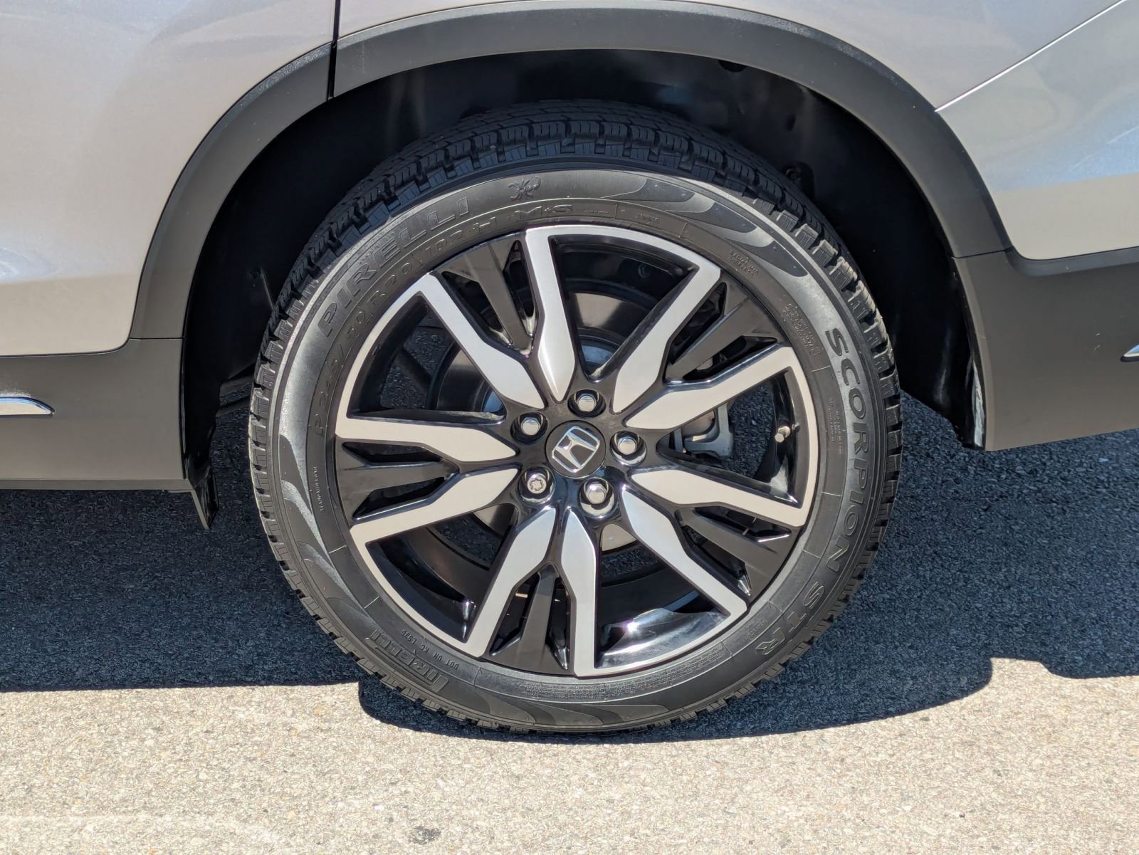 Used 2019 Honda Pilot Elite image 9