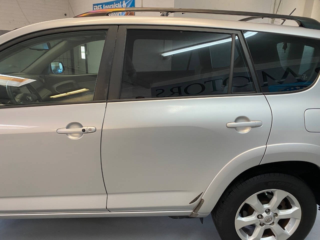 Used 2010 Toyota RAV4 Limited FWD image 13