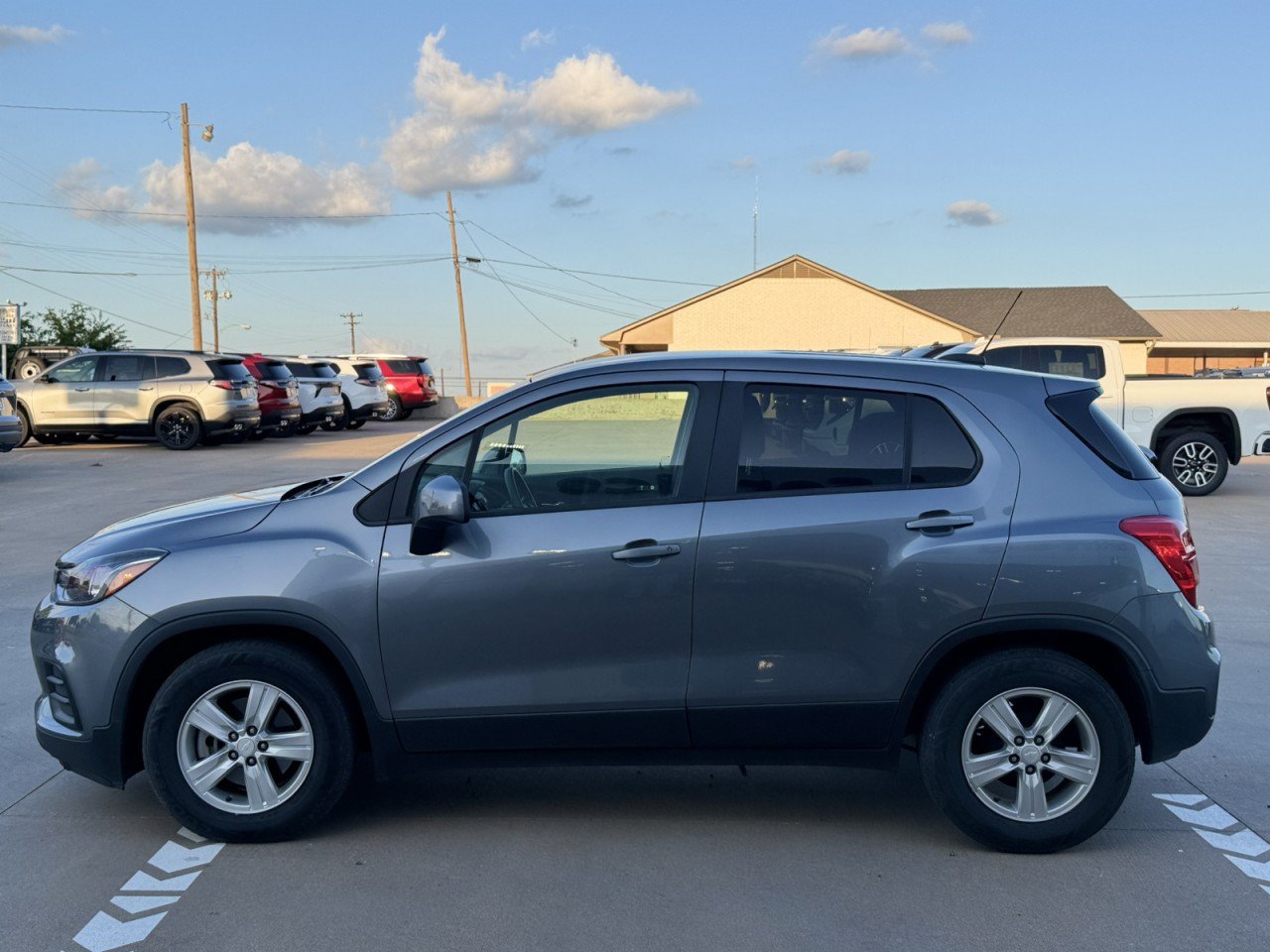 Used 2020 Chevrolet Trax LS w/ Tint and Cruise Package FWD image 4