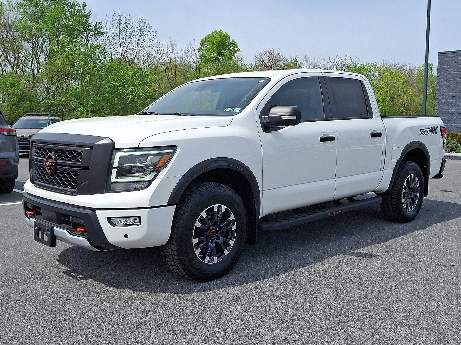 Certified 2024 Nissan Titan PRO-4X w/ Pro-4x Convenience Package AWD/4WD image 3