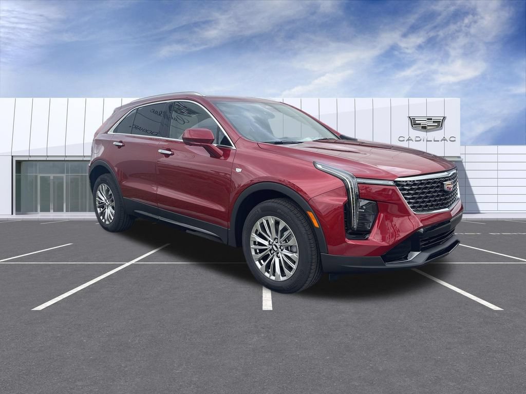 Used 2025 Cadillac XT4 Premium Luxury w/ Technology Package AWD/4WD image 2