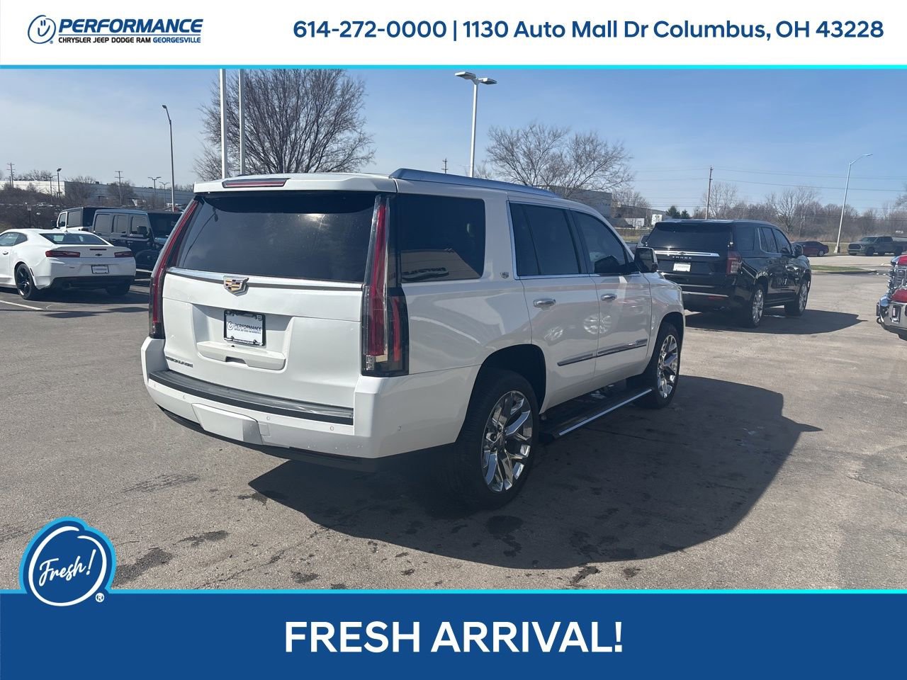 Used 2020 Cadillac Escalade Premium Luxury image 4