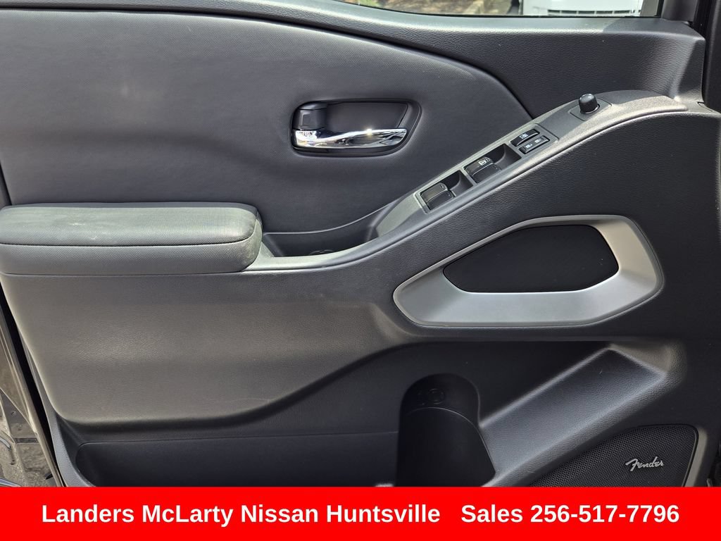 Used 2024 Nissan Frontier SL w/ Technology Package AWD/4WD image 23