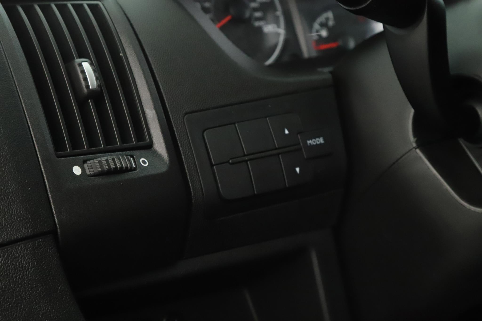 Used 2016 RAM ProMaster 1500 w/ Premium Appearance Group image 6