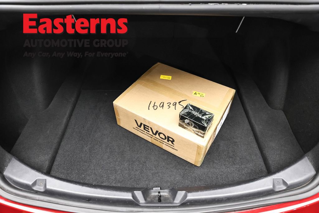 Used 2018 Tesla Model 3 Long Range image 9