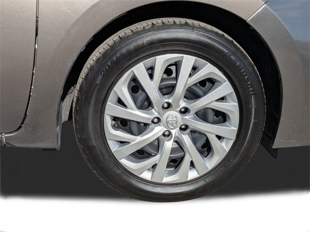 Used 2019 Toyota Corolla LE image 11