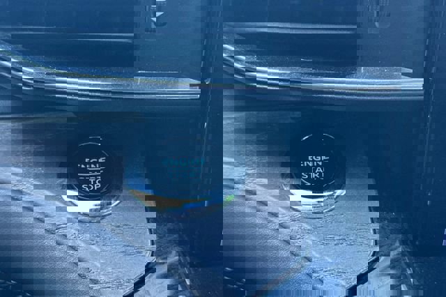 Used 2022 Ford Explorer Platinum w/ Equipment Group 601A image 27