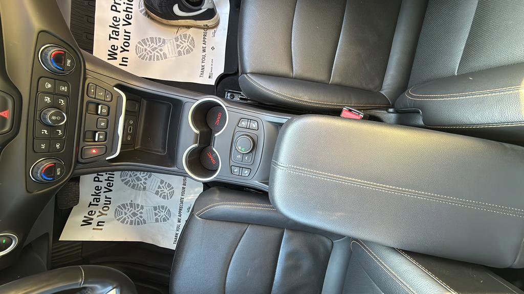 Used 2021 GMC Terrain SLT w/ Elevation Edition image 20