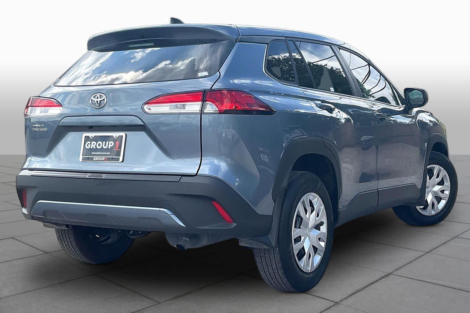 Used 2025 Toyota Corolla Cross L FWD image 13