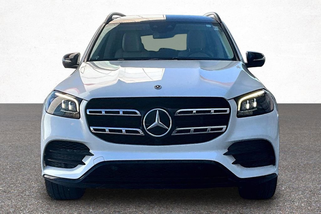 Used 2021 Mercedes-Benz GLS 580 4MATIC image 3