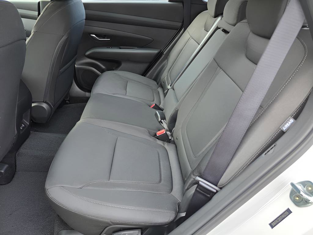 New 2026 Hyundai Tucson SE image 11
