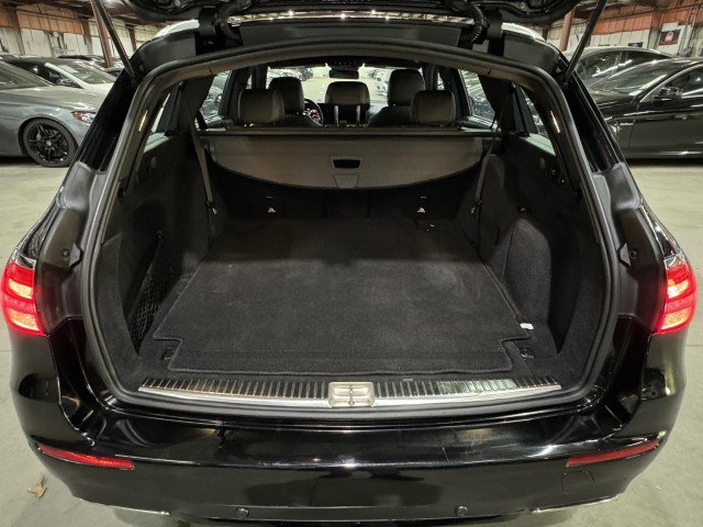 Used 2017 Mercedes-Benz E 400 4MATIC Wagon image 67