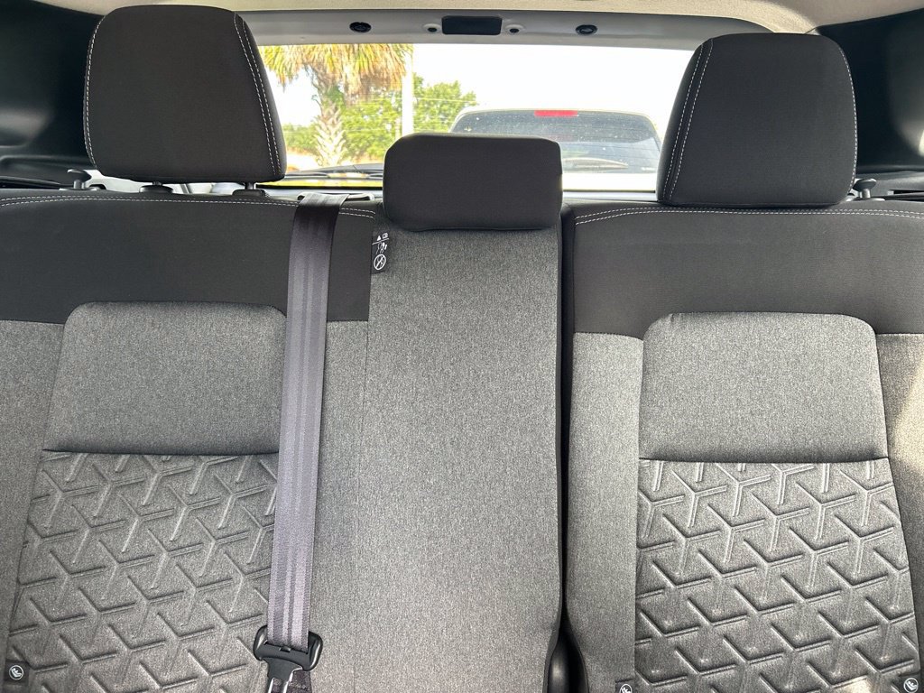 Certified 2025 Nissan Kicks SV FWD image 15