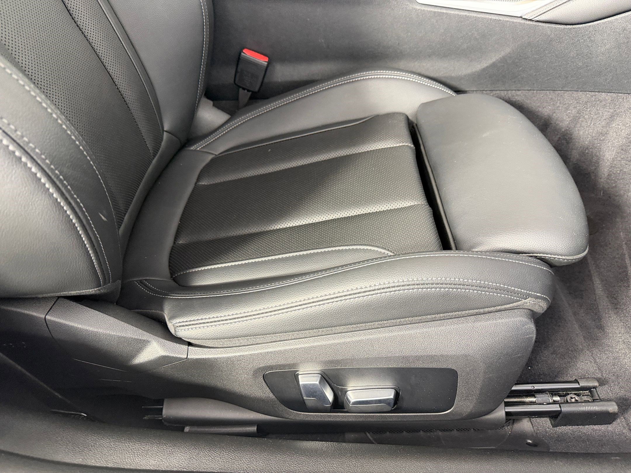 Certified 2023 BMW 430i Coupe w/ M Sport Package RWD image 34