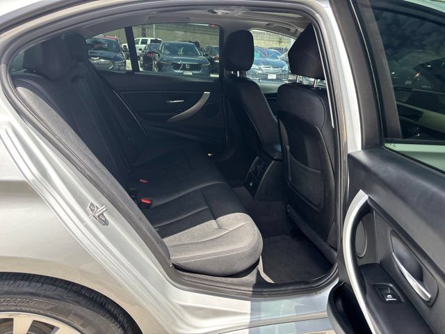 Used 2018 BMW 320i Sedan RWD image 52
