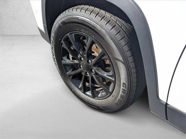 Used 2023 Jeep Cherokee Altitude Lux image 9