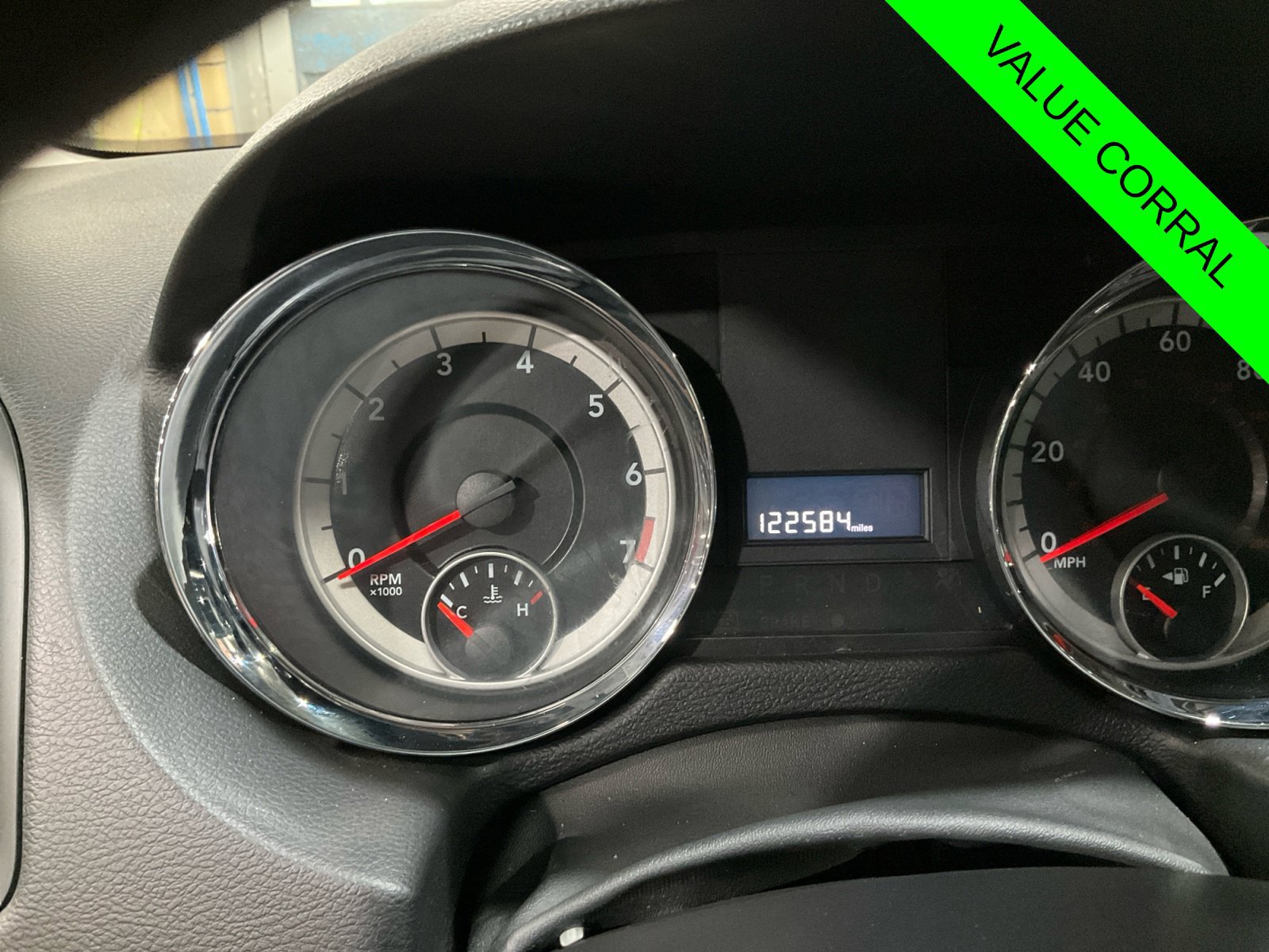Used 2011 Dodge Grand Caravan Express FWD image 30