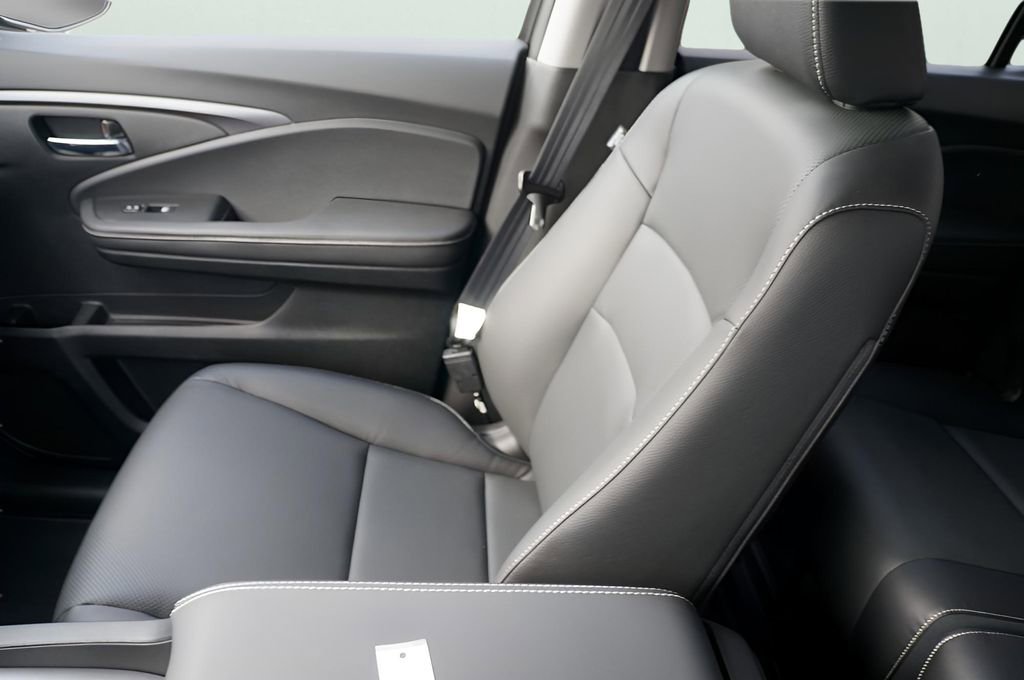 New 2025 Honda Ridgeline RTL image 17