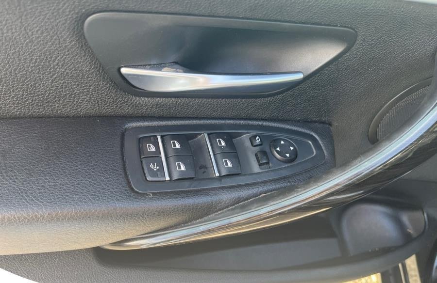 Used 2017 BMW 330i Gran Turismo xDrive AWD/4WD image 12