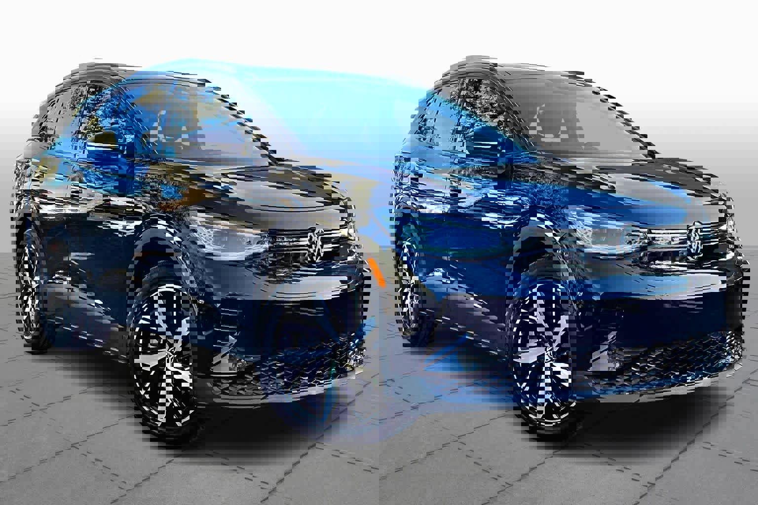 Used 2023 Volkswagen ID.4 S image 3