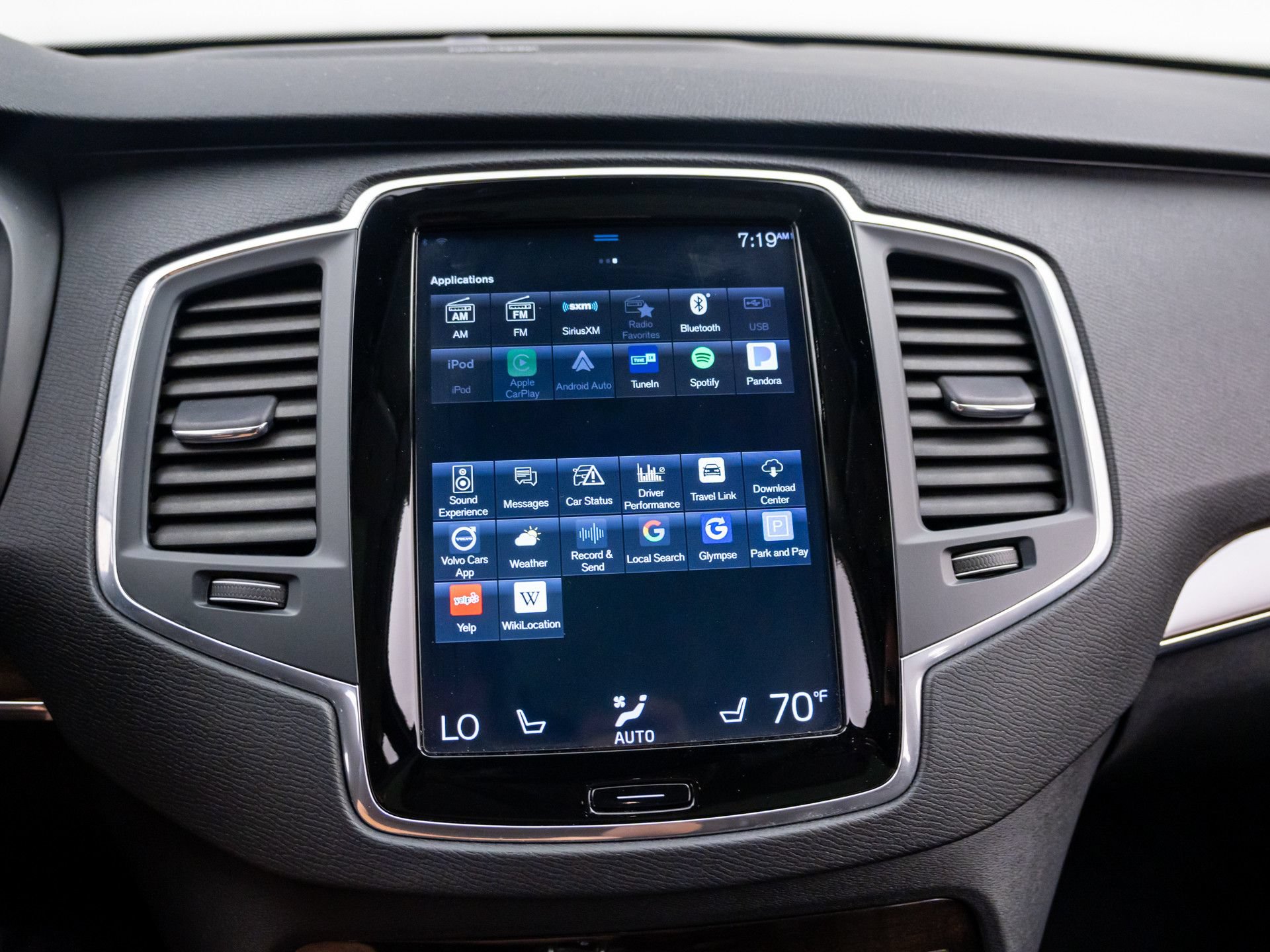 Used 2019 Volvo XC90 T5 Momentum w/ Multimedia Package AWD/4WD image 23