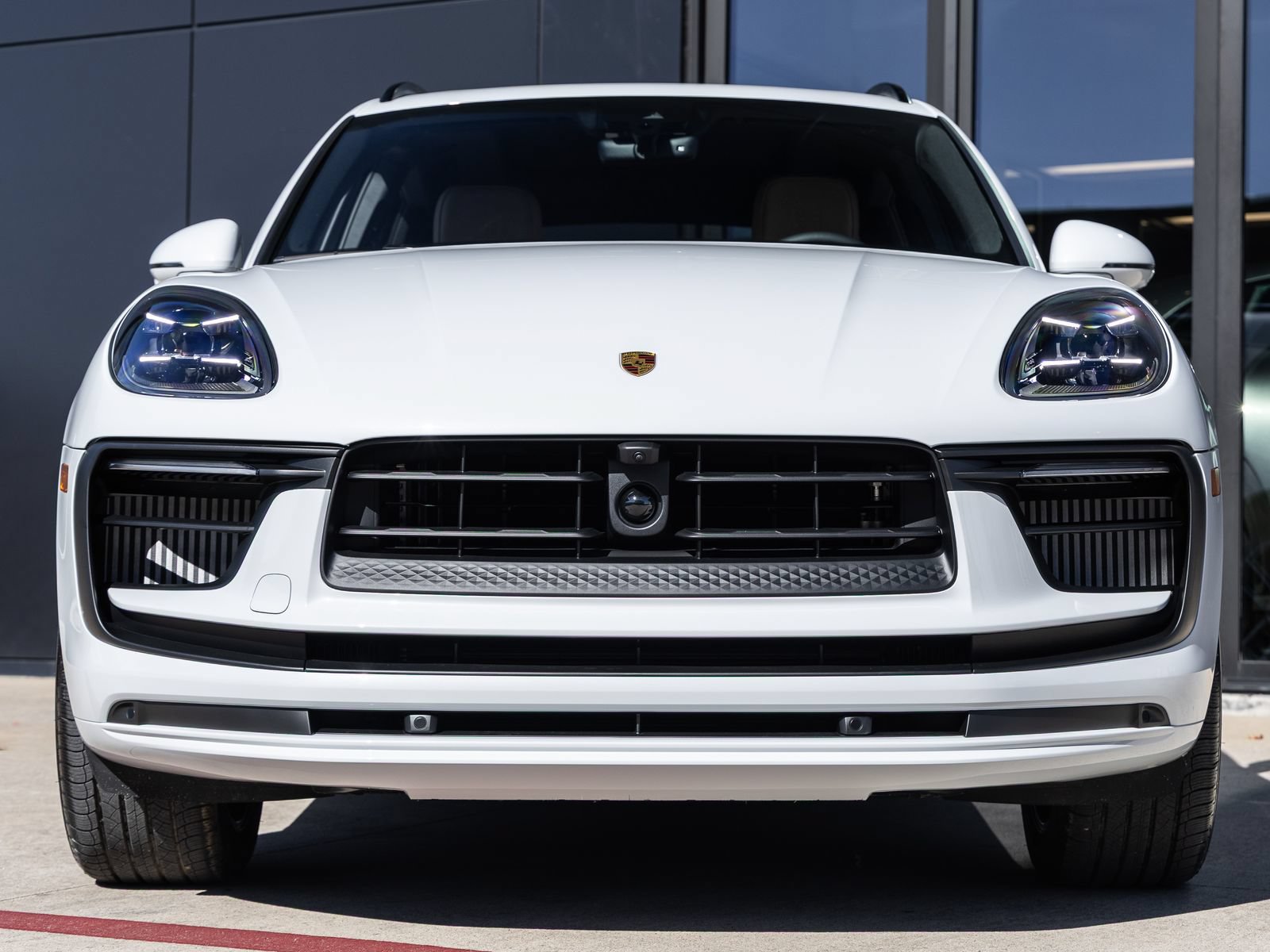 Certified 2026 Porsche Macan S AWD/4WD image 8
