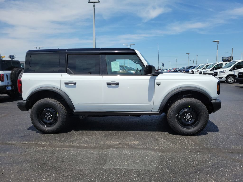 New 2026 Ford Bronco Big Bend w/ Black Diamond Package AWD/4WD image 3