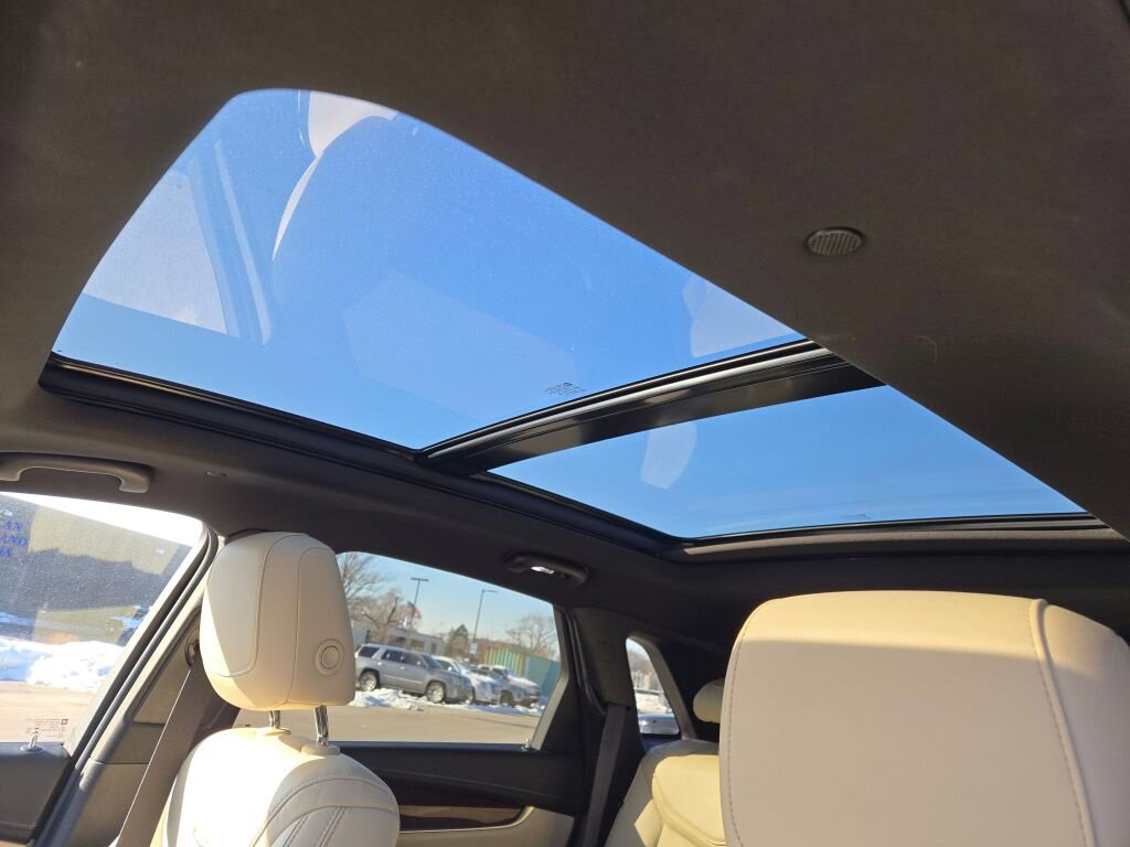 Used 2019 Cadillac XT5 Luxury image 27