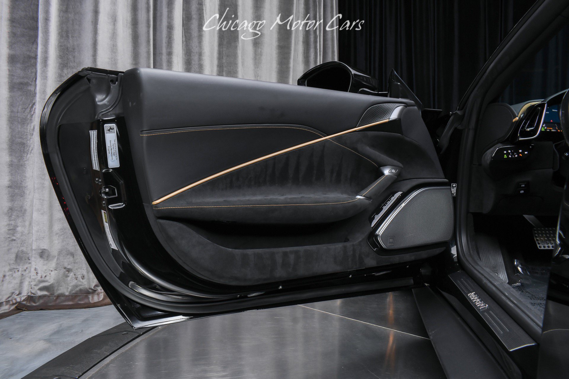 Used 2024 Ferrari Roma Spider RWD image 16