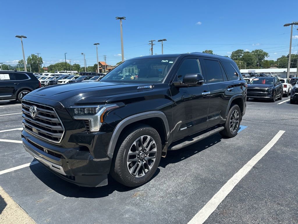 Used 2025 Toyota Sequoia Limited AWD/4WD image 3