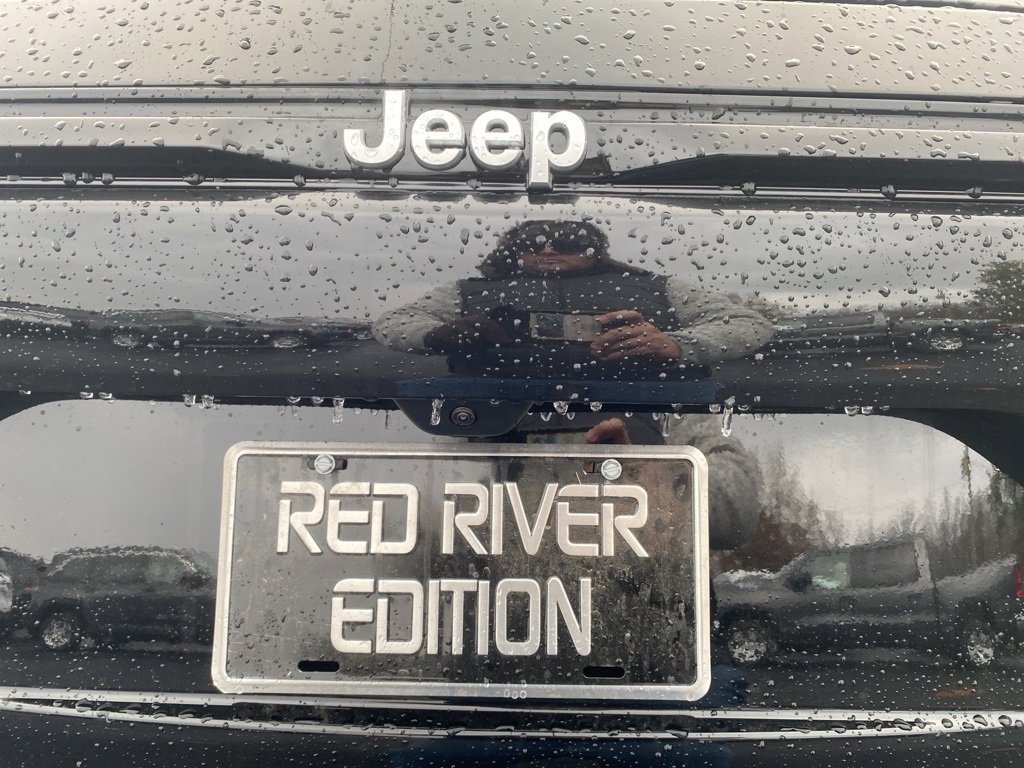 New 2025 Jeep Grand Cherokee Laredo X w/ Trailer Tow Package image 12