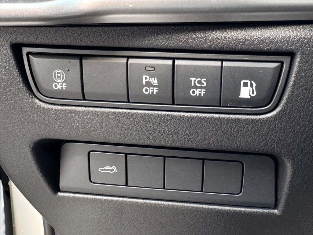 Used 2025 MAZDA CX-90 Plug-In Hybrid w/ Preferred AWD/4WD image 32