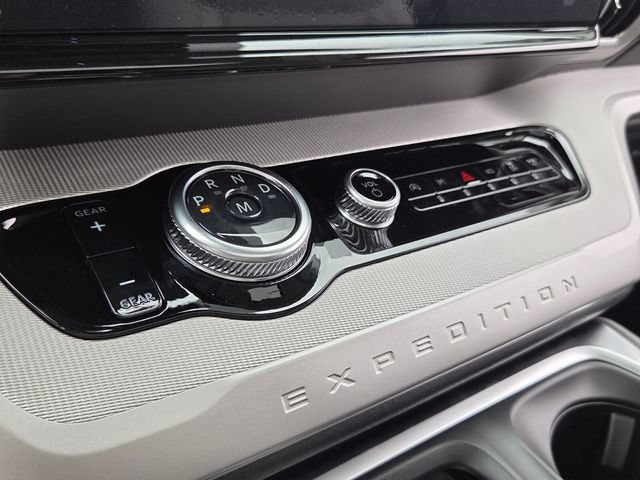 New 2026 Ford Expedition Max Active RWD image 19