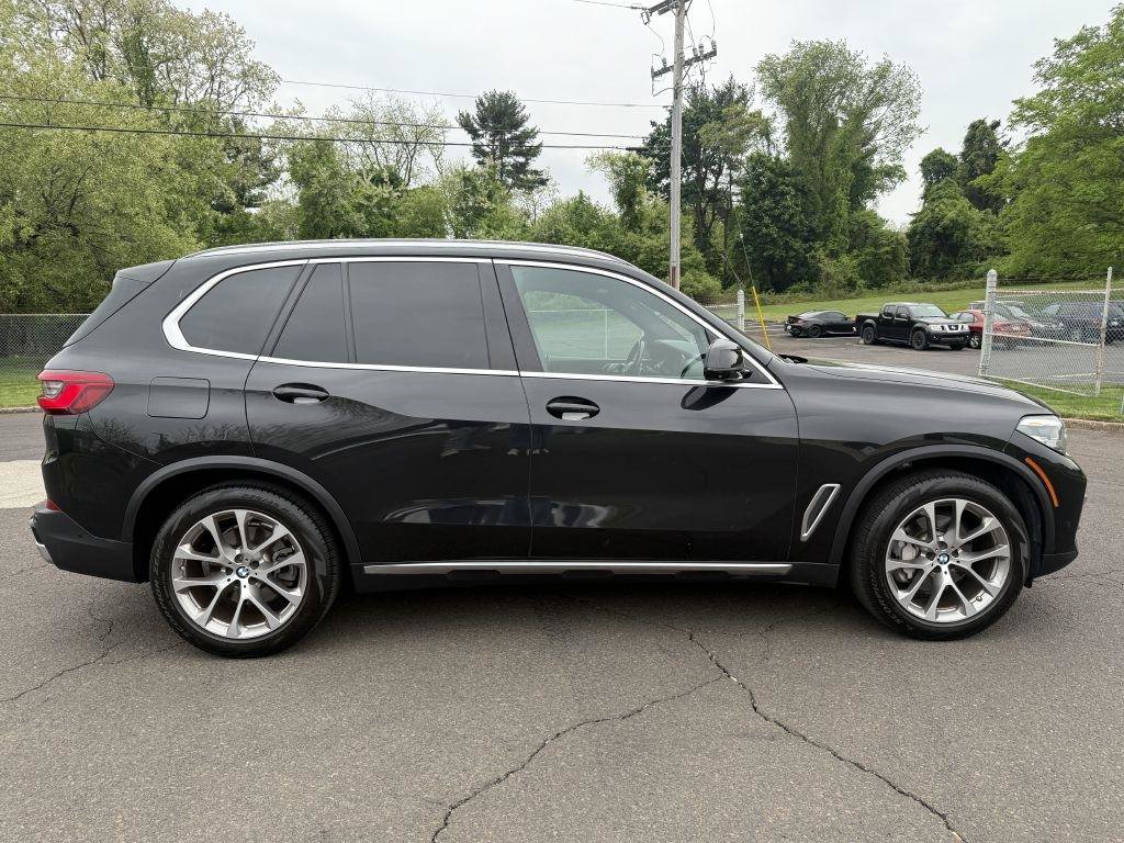 Used 2019 BMW X5 xDrive40i w/ Convenience Package AWD/4WD image 7