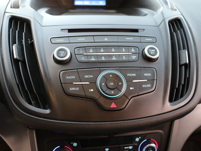 Used 2017 Ford Escape SE w/ SE Cold Weather Package AWD/4WD image 22