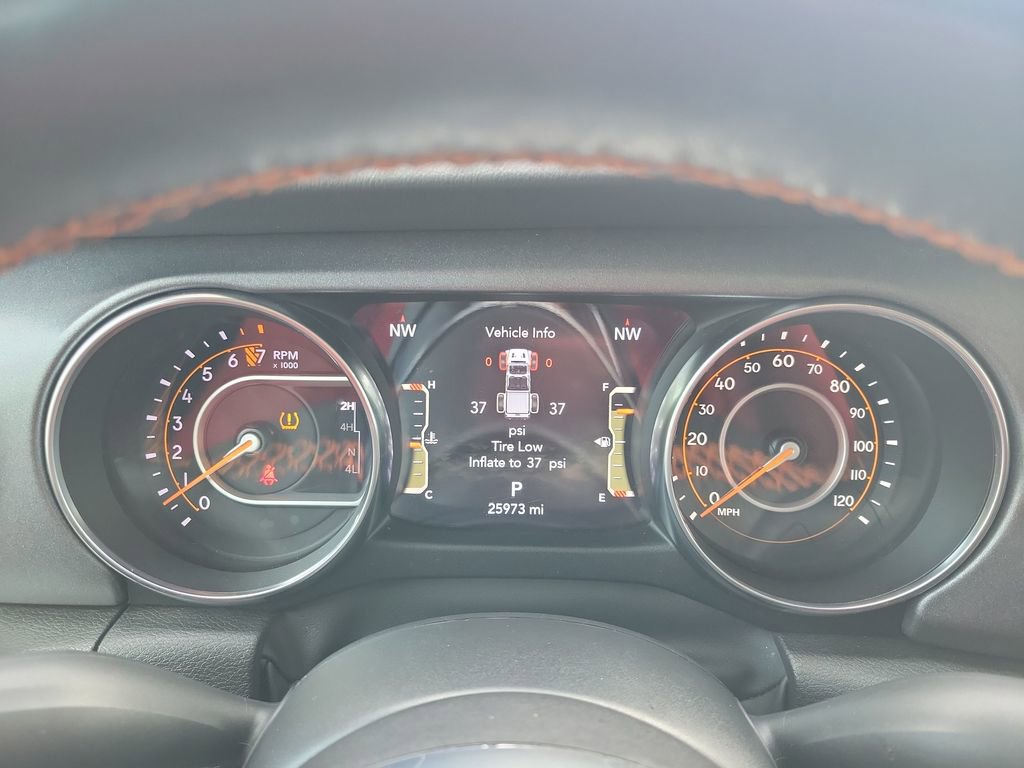 Used 2023 Jeep Gladiator Mojave w/ Cold Weather Group image 32