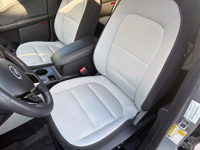 Used 2023 Ford Escape Active w/ Tech Pack #2 FWD image 10