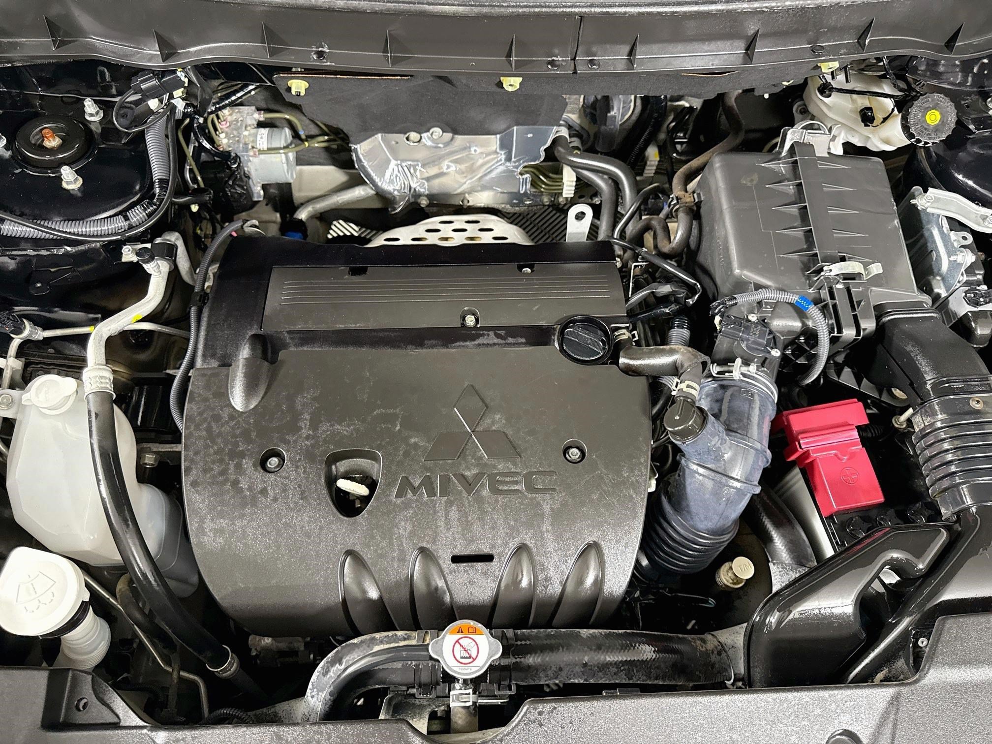 Used 2022 Mitsubishi Outlander Sport SE FWD image 39