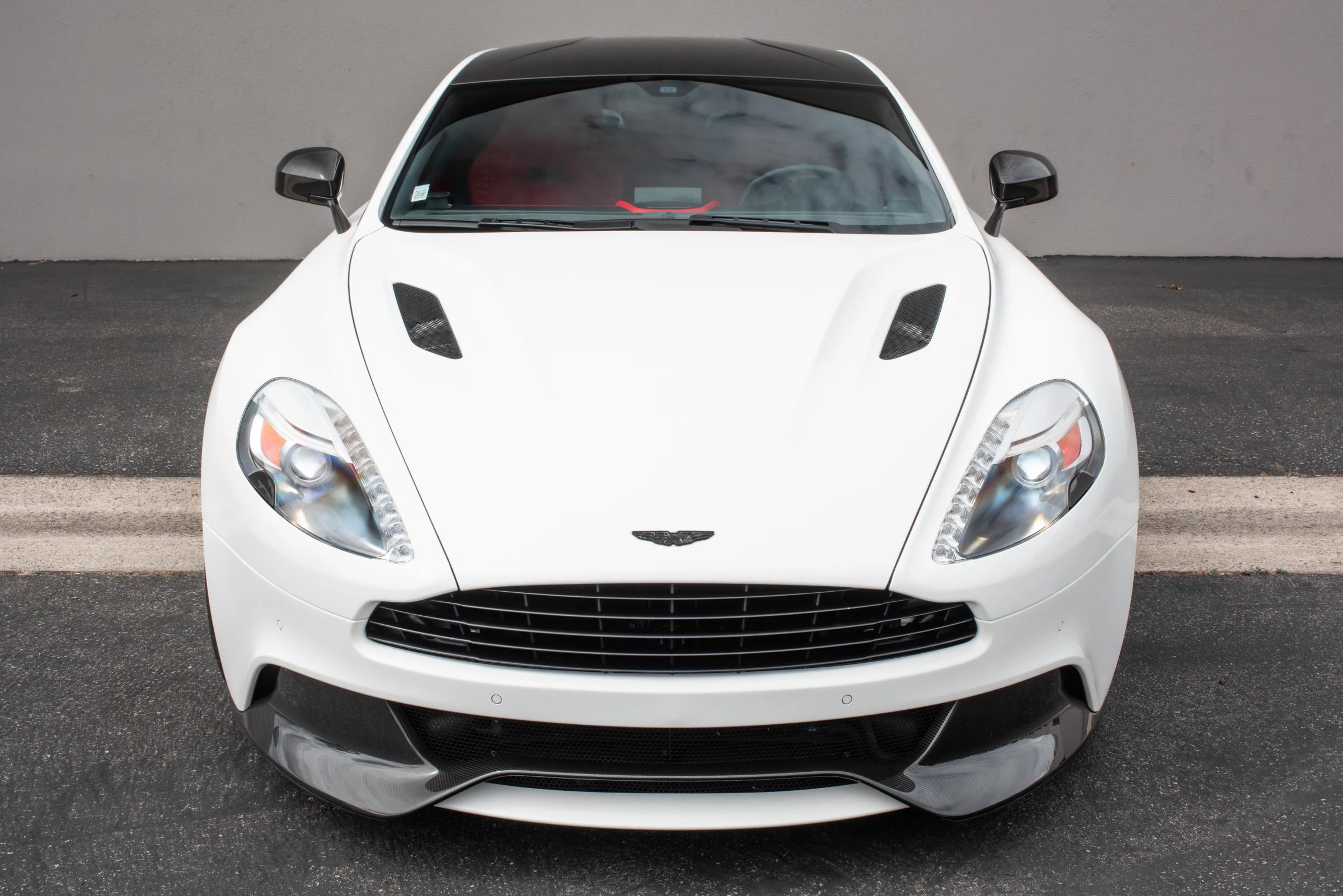 Used 2014 Aston Martin Vanquish Coupe RWD image 4