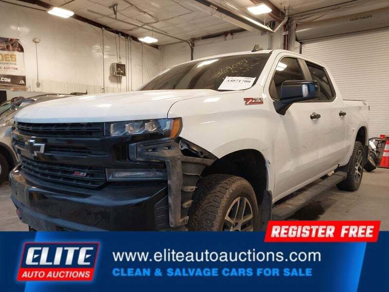 Used 2019 Chevrolet Silverado 1500 LT Trail Boss AWD/4WD image 11