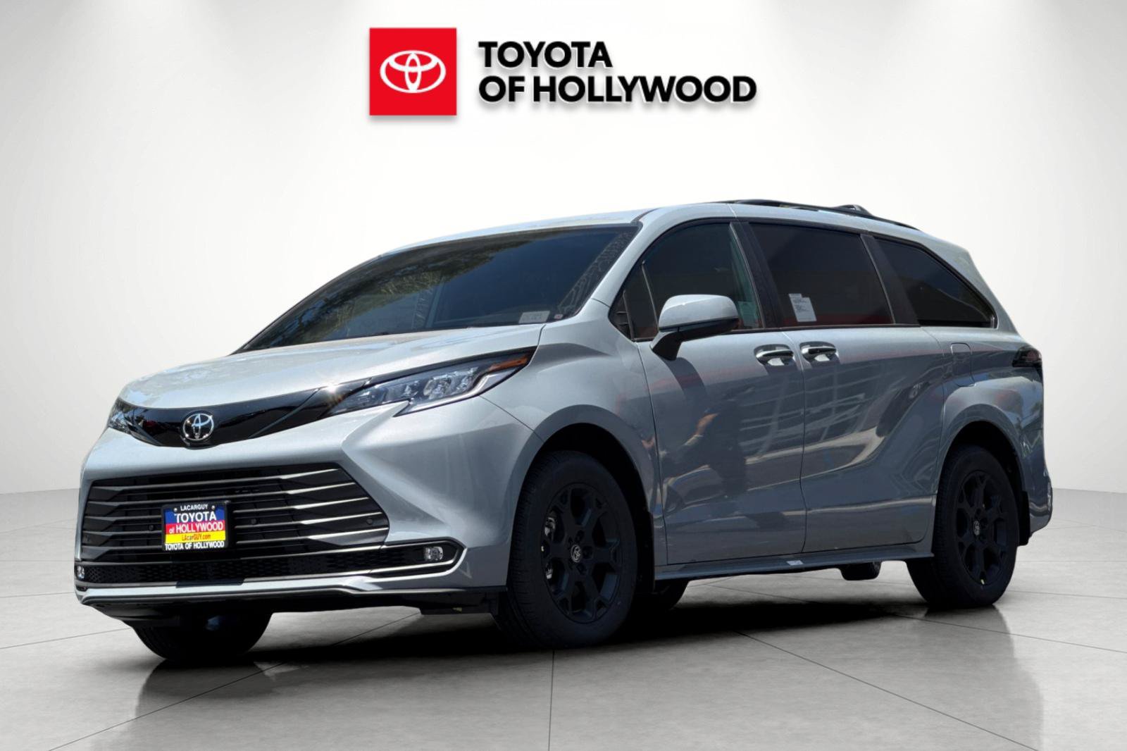 New 2026 Toyota Sienna XLE Woodland Edition AWD/4WD image 7