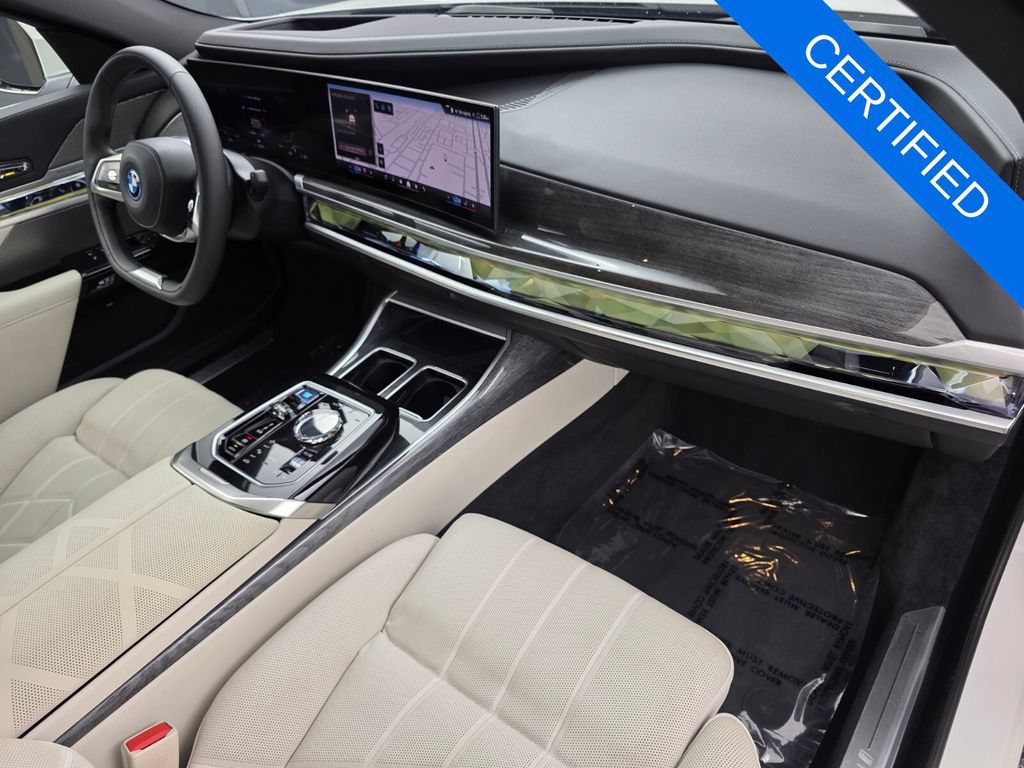 Certified 2023 BMW i7 xDrive60 AWD/4WD image 30
