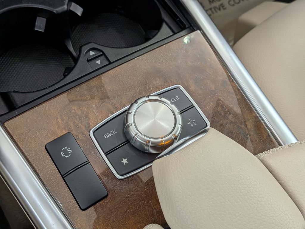 Used 2014 Mercedes-Benz E 350 4MATIC Sedan image 27