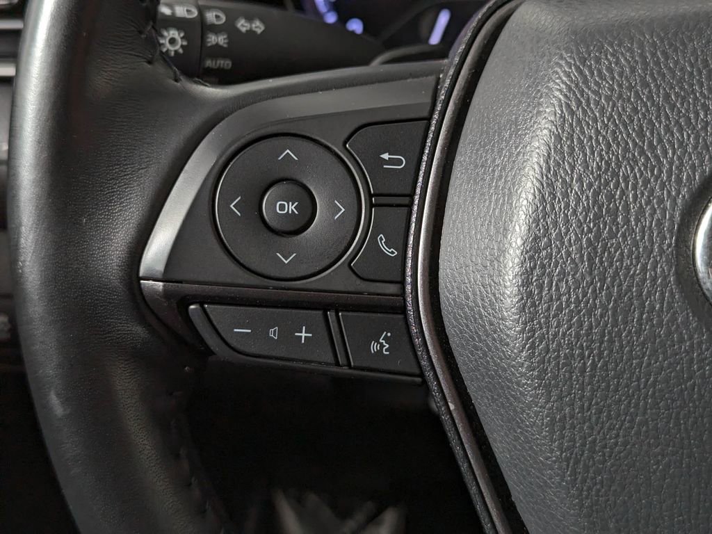 Used 2022 Toyota Camry SE image 26