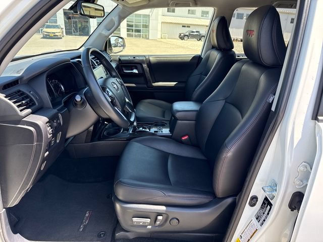 Used 2021 Toyota 4Runner TRD Off-Road Premium AWD/4WD image 15