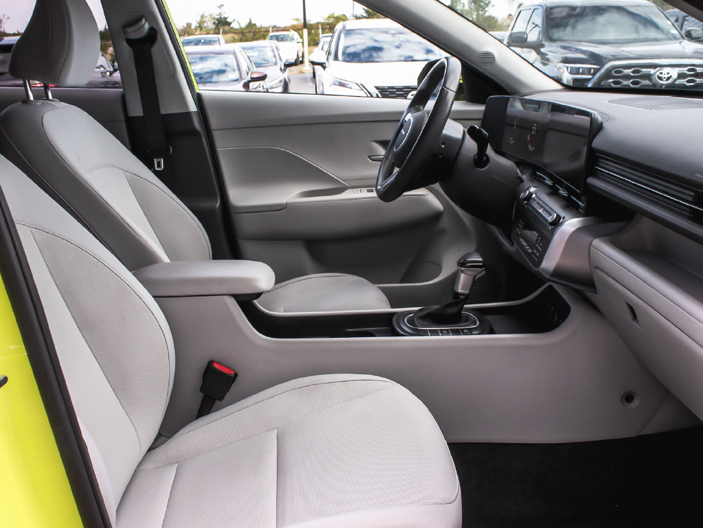 Used 2024 Hyundai Kona SEL AWD/4WD image 40